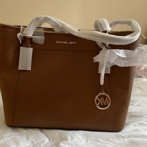 Michael Kors Ciara LG Leather Tote Bag - Brand New